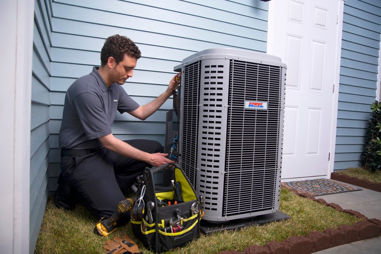 heil-dealer-servicing-AC
